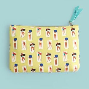 💄3/$12💄 NWOT: IPSY Make Waves Glam Bag